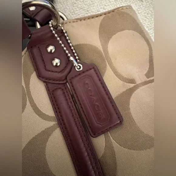 Coach Tan Shoulder Bag with Signature Design - Never Used - Picture 14 of 15